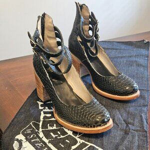 Freebird by Steven Randi Heels – Size 8 – Block Heel – Great Condition